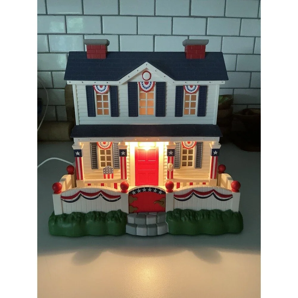 Vintage Avon Patriotic Lighted House | Semiquincentenial Decor | Americana